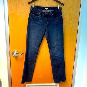 EILEEN FISHER Sz 8 Classic  Cut Mom Style Jeans Mid-Wash